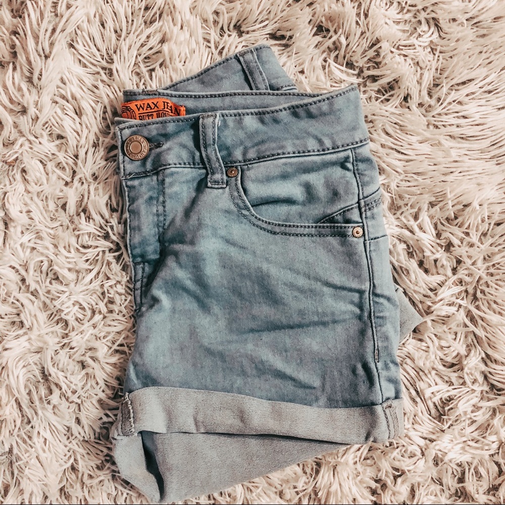 denim shorts cuffed